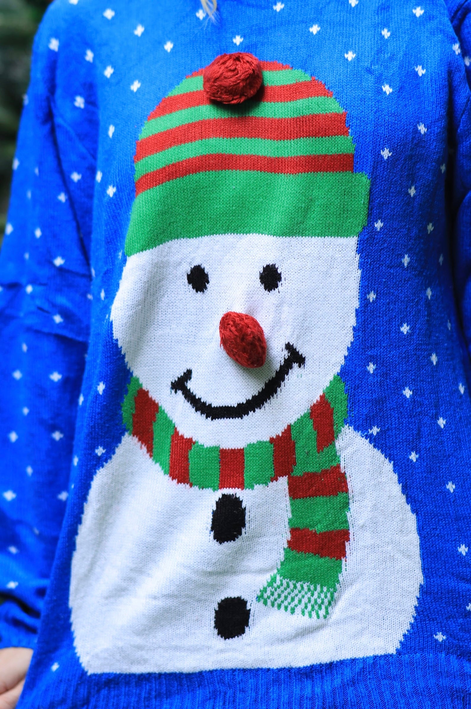 Large Imagine By Shiwali oversized snowman sweater featuring a cozy knit design and festive snowman pattern.