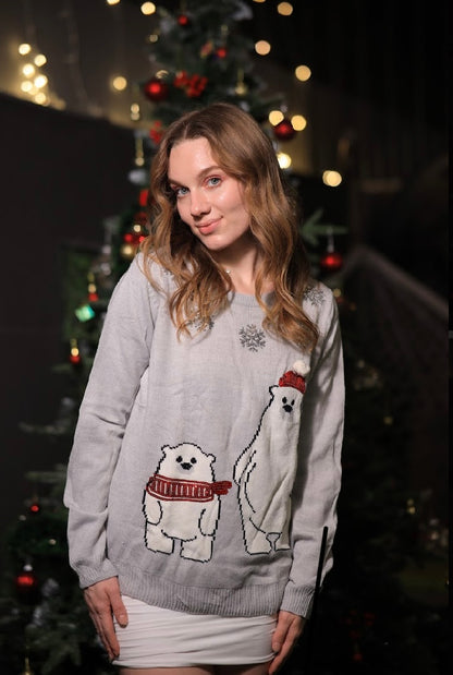 Imagine by Shiwali oversized baby and mama snow bear sweater in size M, featuring a cozy knit with snow bear design.