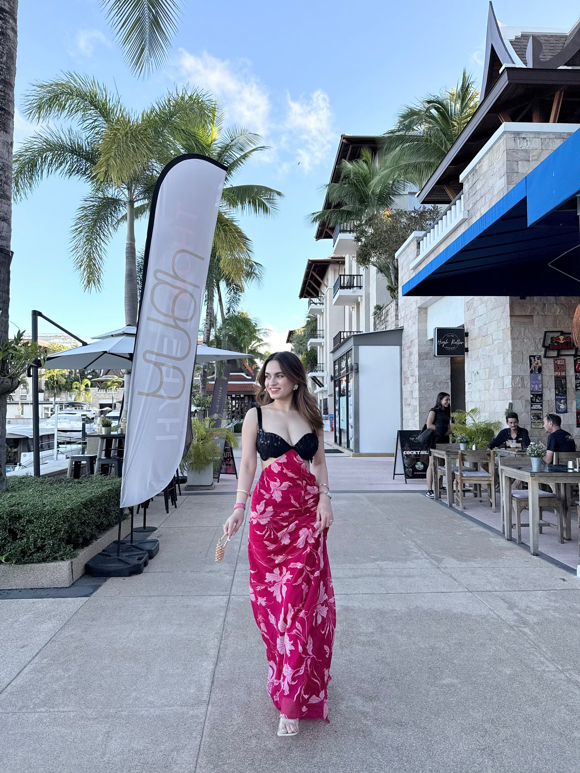 Imagine By Shiwali Koko Black-Pink cocktail gown in XS with elegant fabric and detailed design, perfect for formal occasions.